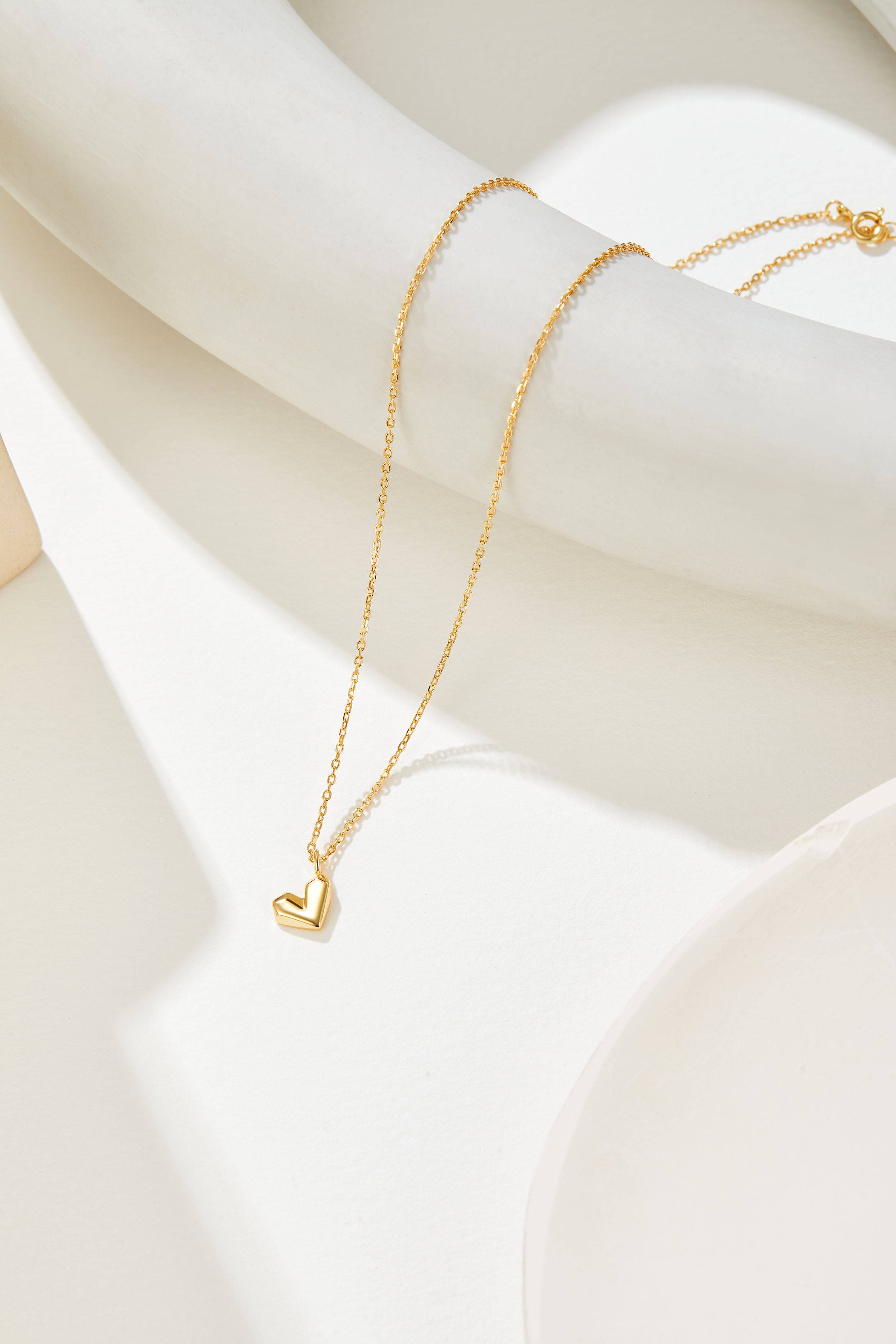 Delicate Heart Pendant Necklace