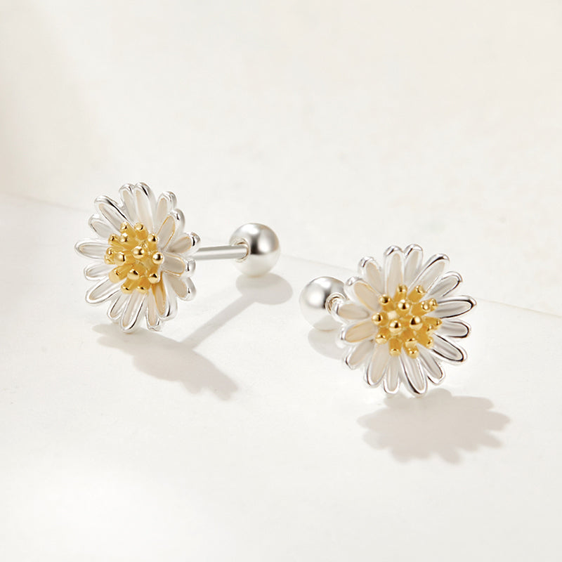 Daisy Studs in 925 Sterling Silver