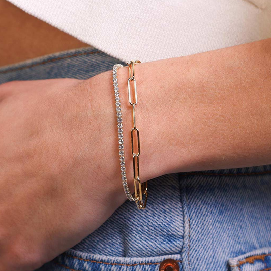 Modern Minimalism: 18K Gold Plated Stainless Steel Paperclip Anklet